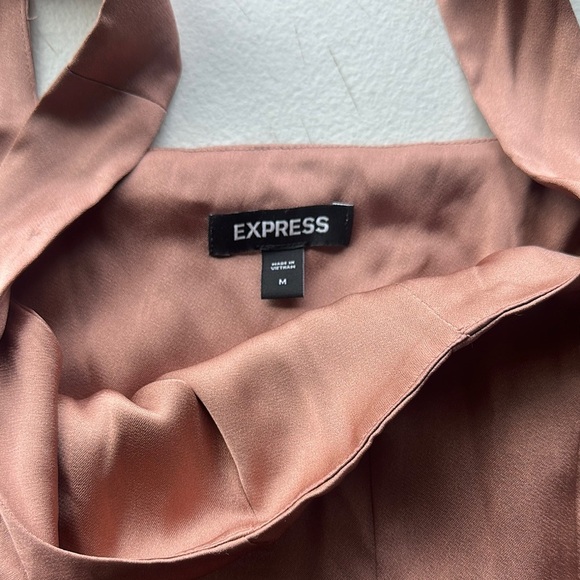 NWOT EXPRESS Blush Pink Sleeveless Women's Top size M - Picture 2 of 4